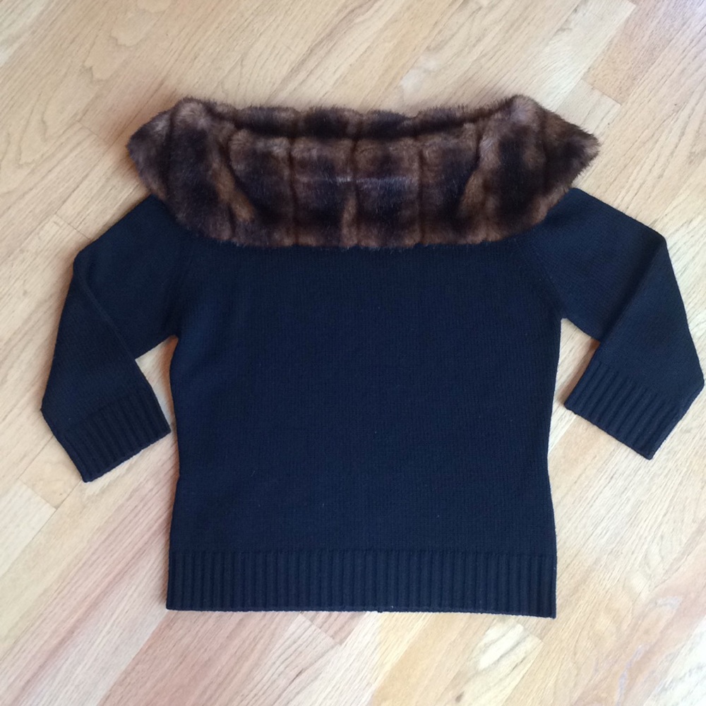 Saks Fifth Avenue sweater - Picture 8 of 8